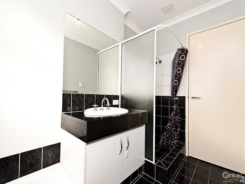 48 Millstream Grove, Ellenbrook WA 6069