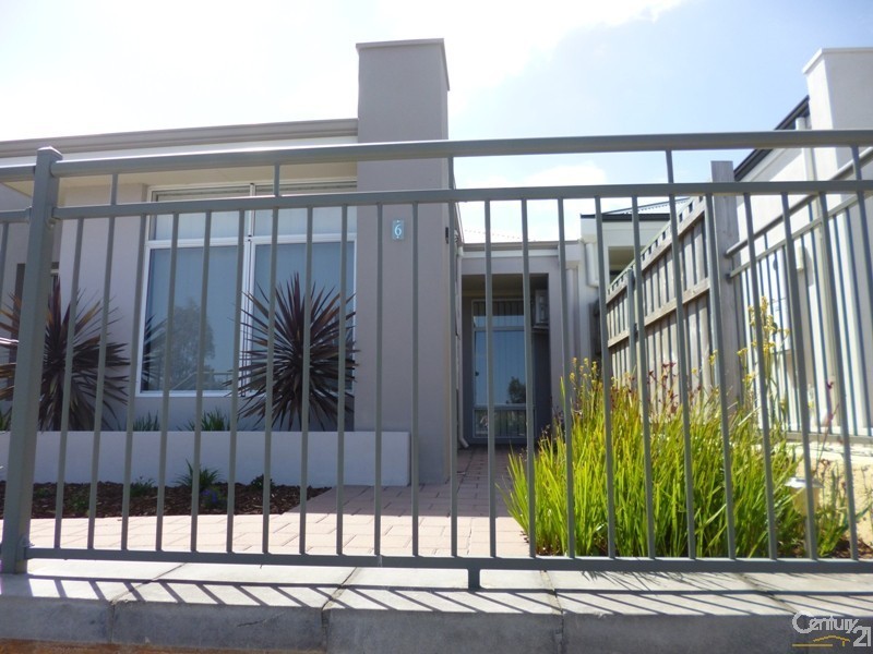 6 Hosnie Drive, Ellenbrook WA 6069