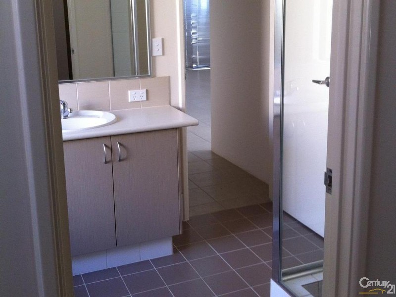 65 Grassdale Parkway, Ellenbrook WA 6069