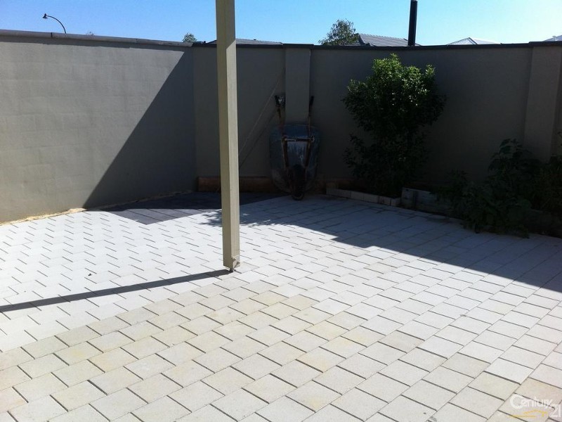 65 Grassdale Parkway, Ellenbrook WA 6069