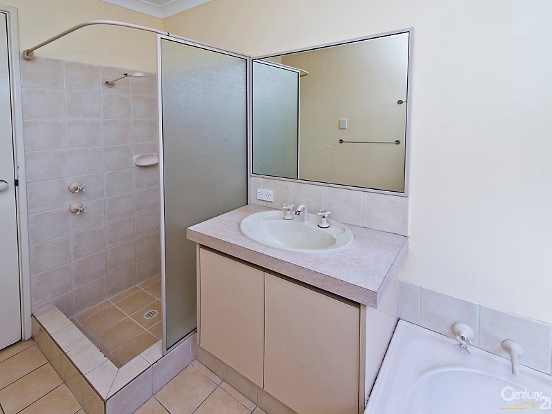 2 Silent Grove, Ellenbrook WA 6069