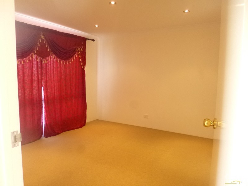5 Loveday Street, Ellenbrook WA 6069