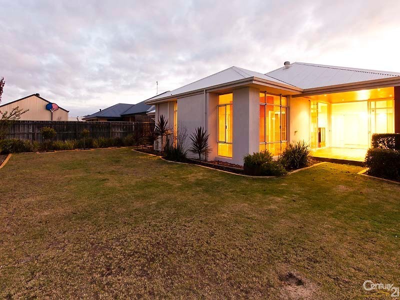 83 Charlottes Vista, Ellenbrook WA 6069