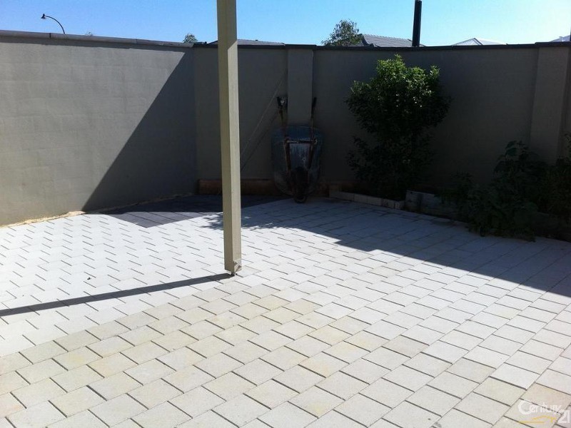 65 Grassdale Parkway, Ellenbrook WA 6069