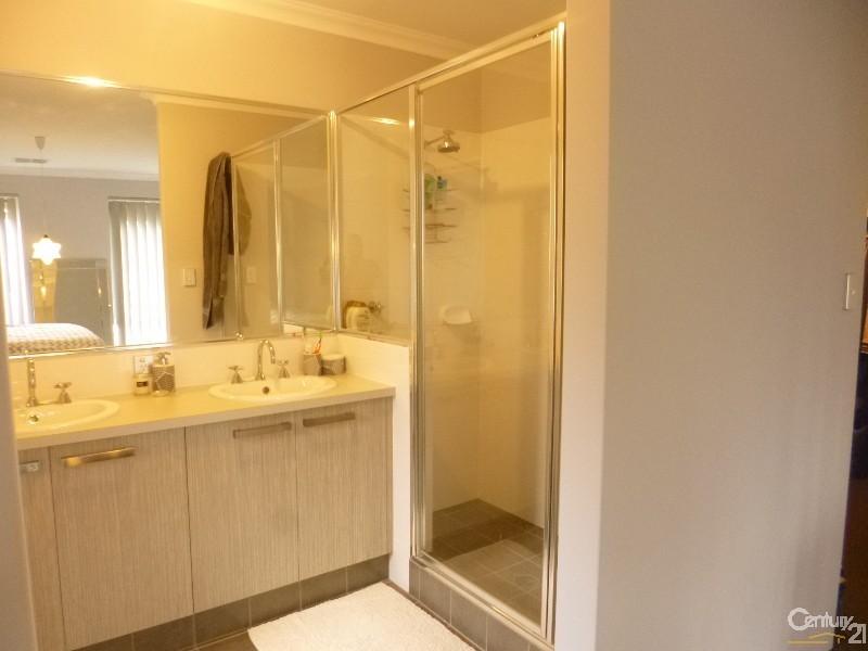 6 Castlefern Street, Ellenbrook WA 6069