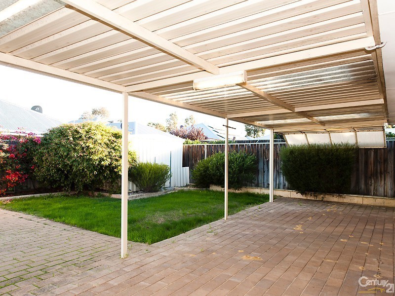 6 Karbar Pass, Ellenbrook WA 6069
