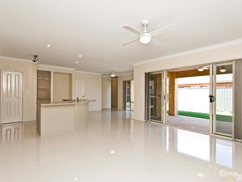 11 Palomino Promenade, The Vines WA 6069