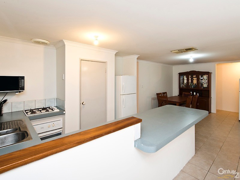 14 Regelia Turn, Ellenbrook WA 6069