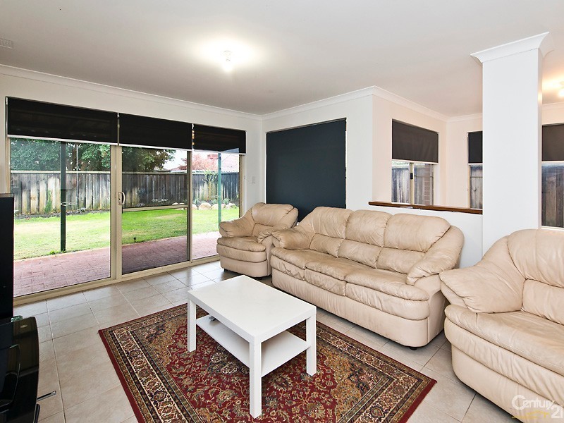 14 Regelia Turn, Ellenbrook WA 6069