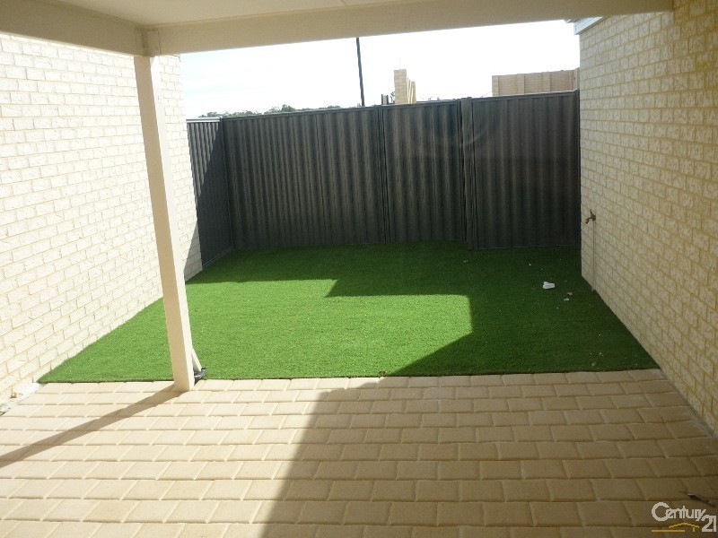 6 Moreau, Ellenbrook WA 6069