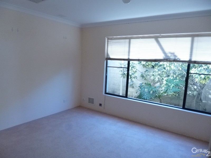 19 Trieste Avenue, Ellenbrook WA 6069