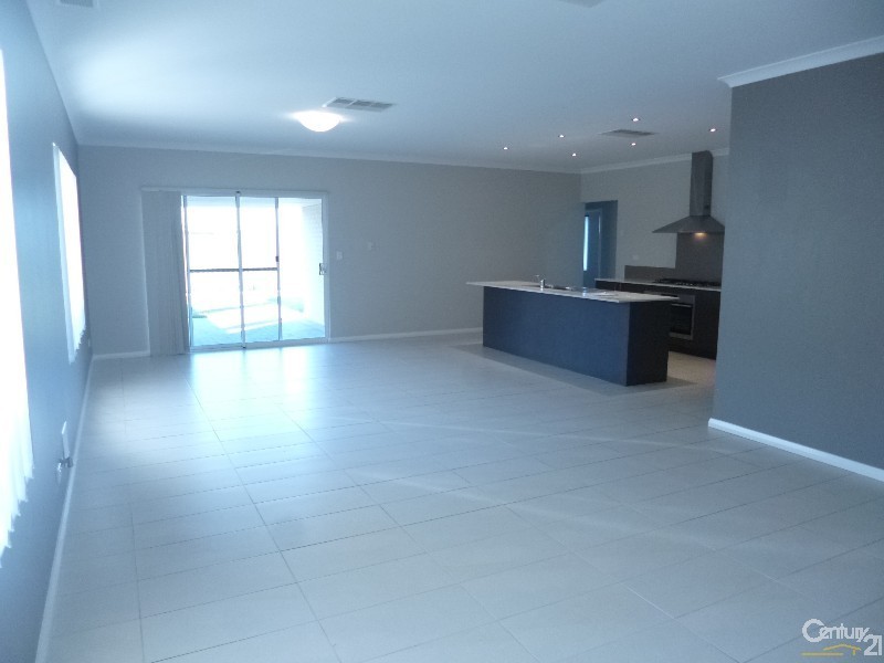 10  Verbana Drive, Aveley WA 6069