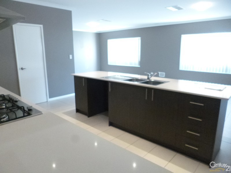 10  Verbana Drive, Aveley WA 6069