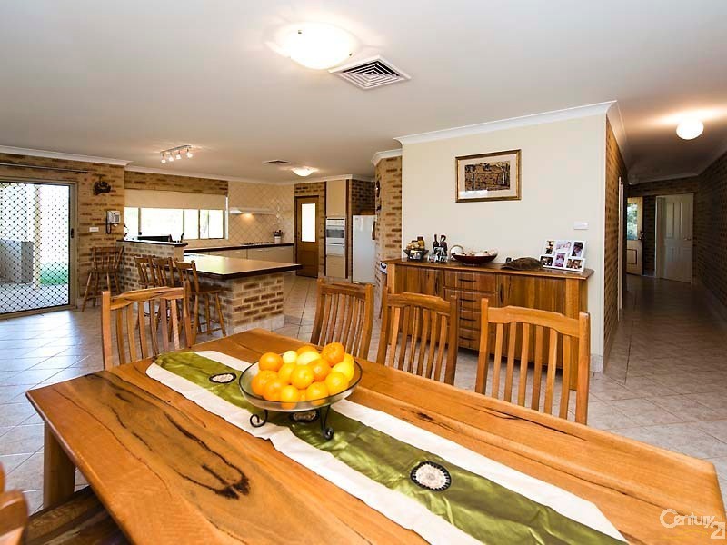 28 Carwood Crescent, Henley Brook WA 6055