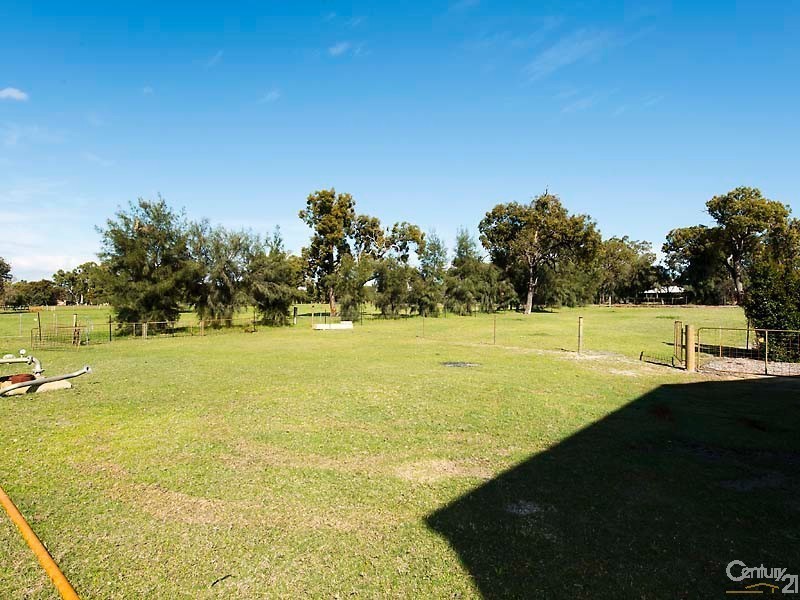 28 Carwood Crescent, Henley Brook WA 6055