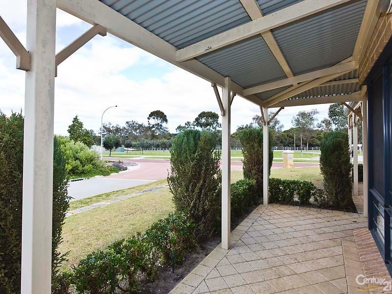 10 Arrowsmith Ave, Ellenbrook WA 6069