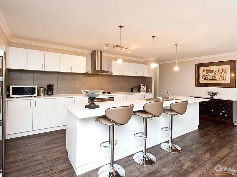 14 Jervis Drive, Ellenbrook WA 6069