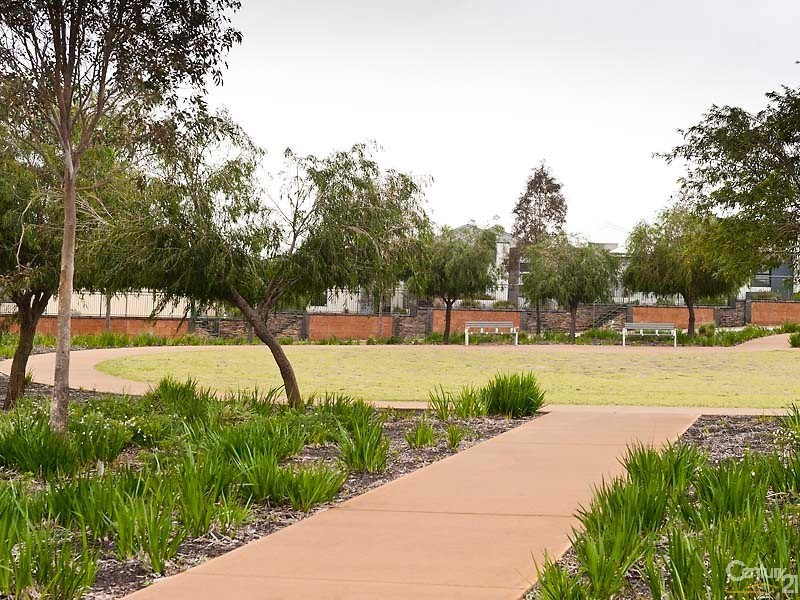 14 Jervis Drive, Ellenbrook WA 6069