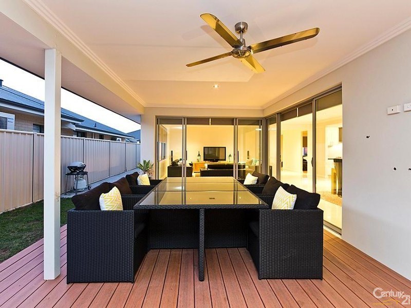 36 Melnik Street, Caversham WA 6055