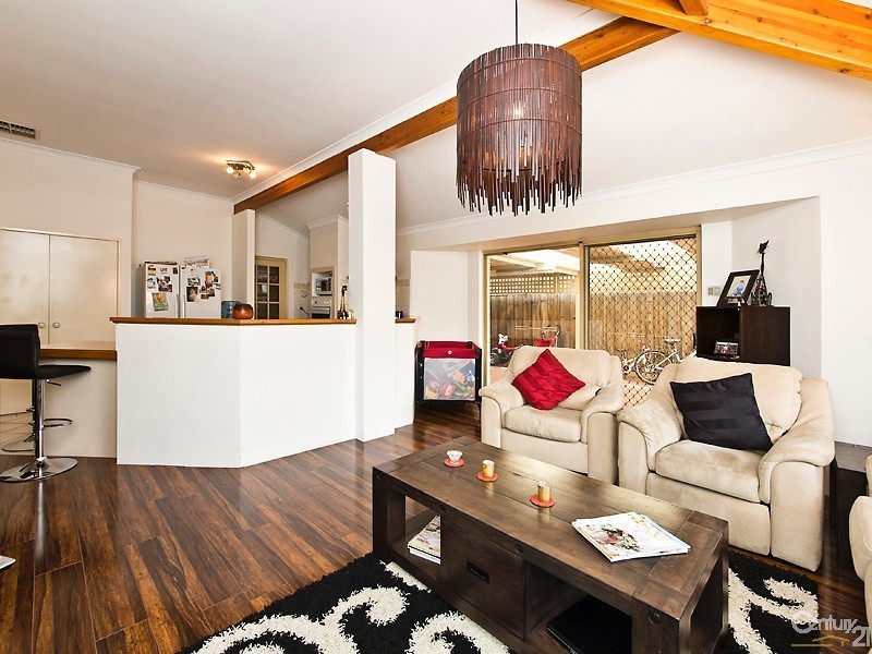 16 Napoli Ave, Ellenbrook WA 6069