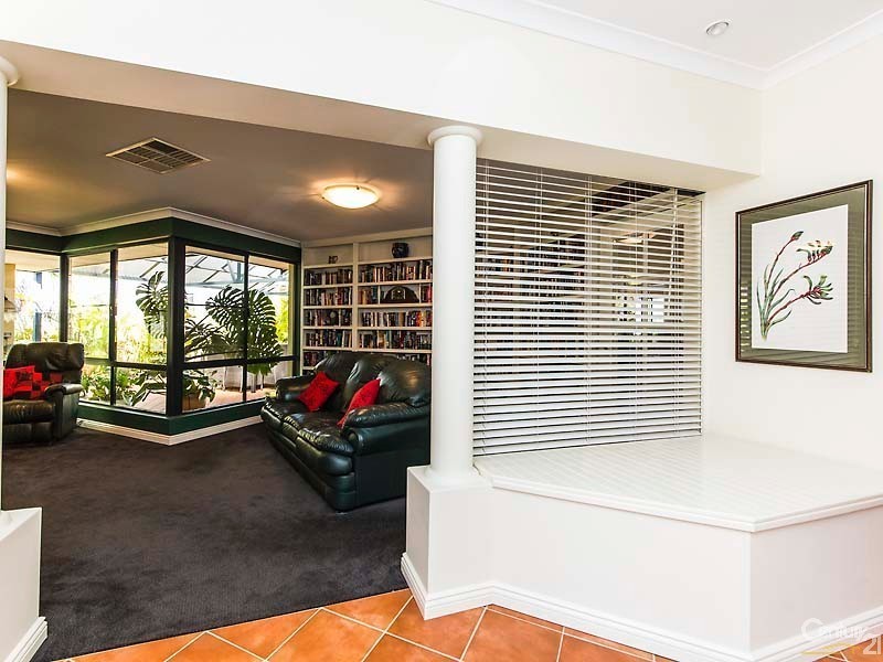5 Pipit Court, Ellenbrook WA 6069