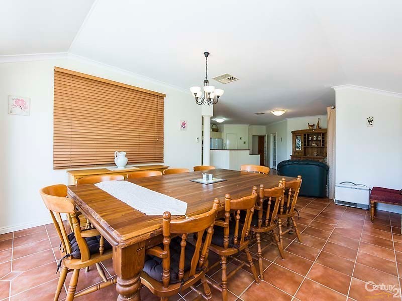 5 Pipit Court, Ellenbrook WA 6069