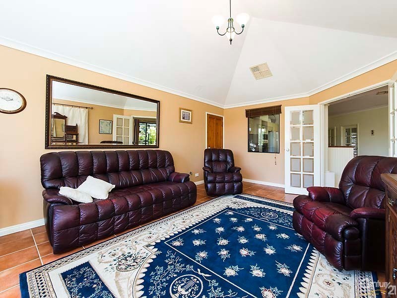 5 Pipit Court, Ellenbrook WA 6069