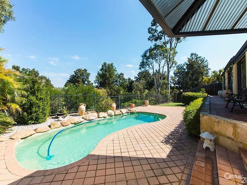 5 Pipit Court, Ellenbrook WA 6069