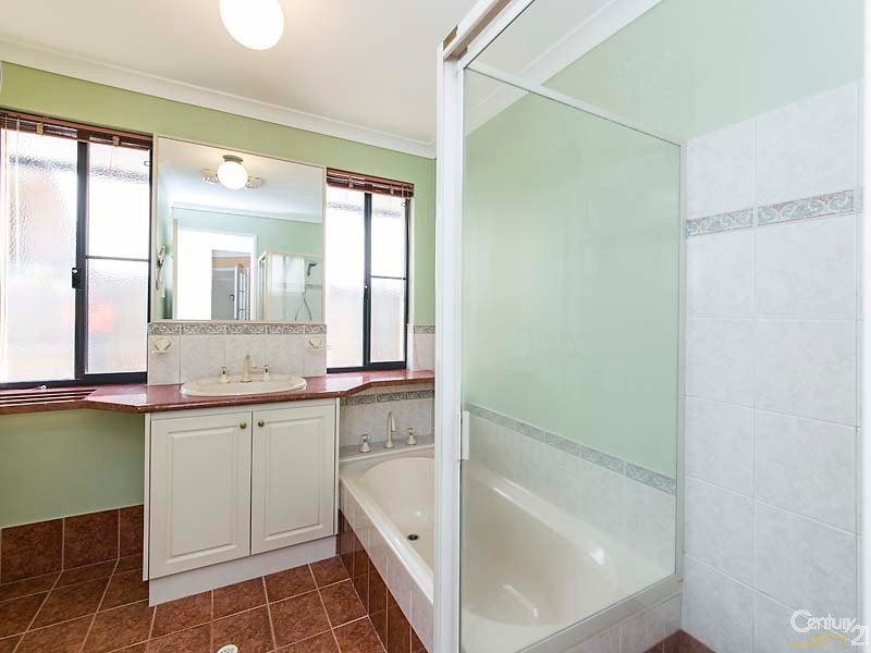 5 Pipit Court, Ellenbrook WA 6069