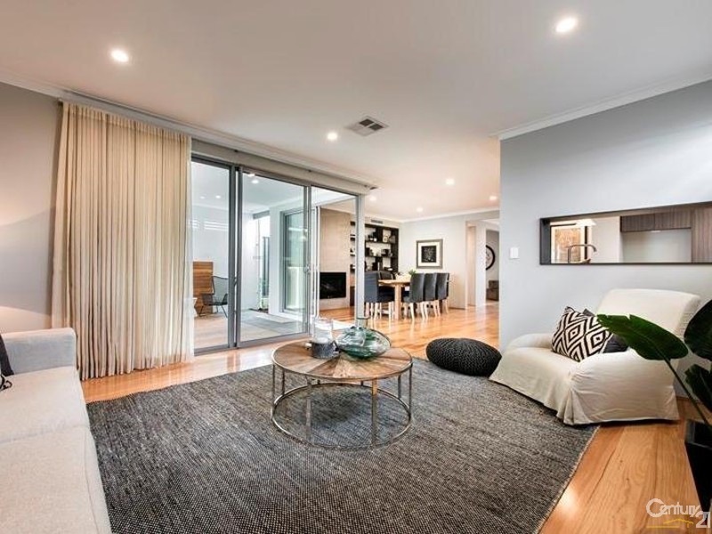 7 Faba Lane, Jindalee WA 6036