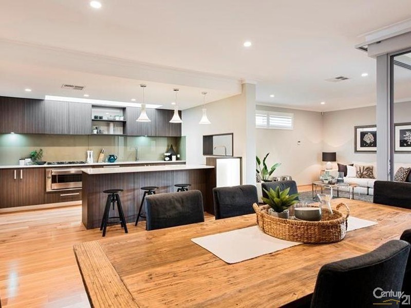 7 Faba Lane, Jindalee WA 6036