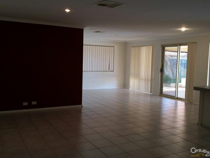 3 Pinea Turn, Ellenbrook WA 6069
