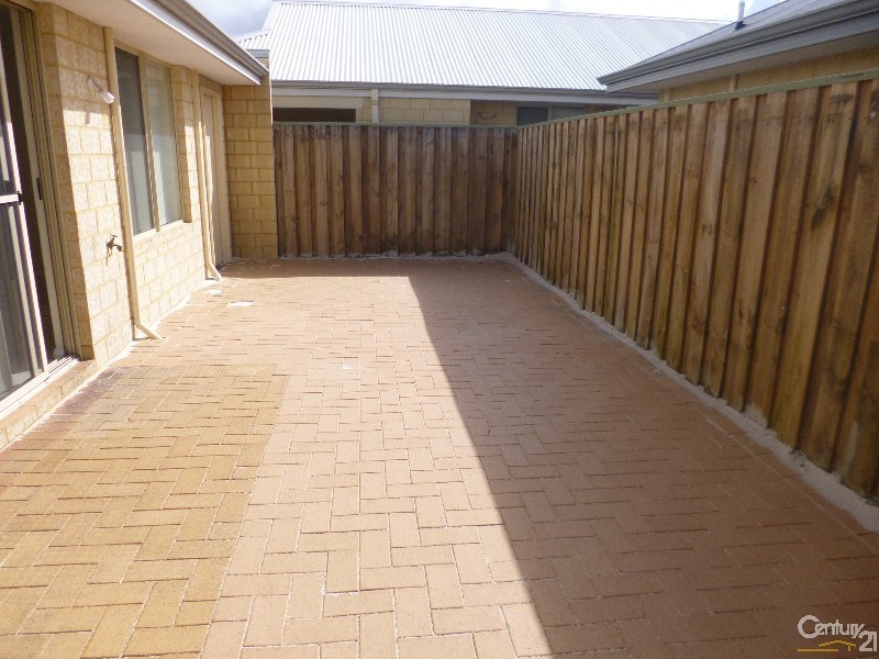 44 Harberton Parkway, Ellenbrook WA 6069