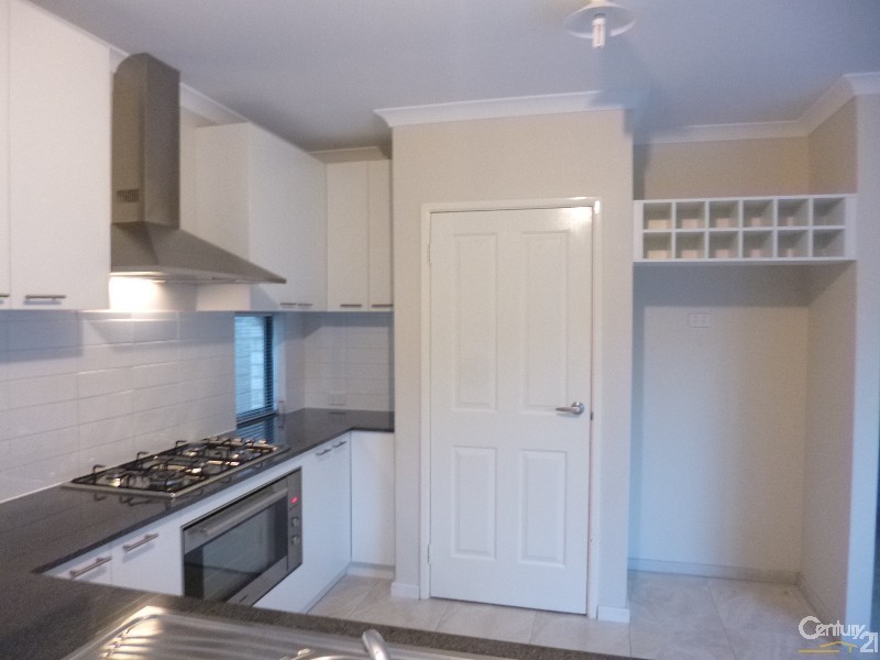 12 Zelena Terrace, Aveley WA 6069