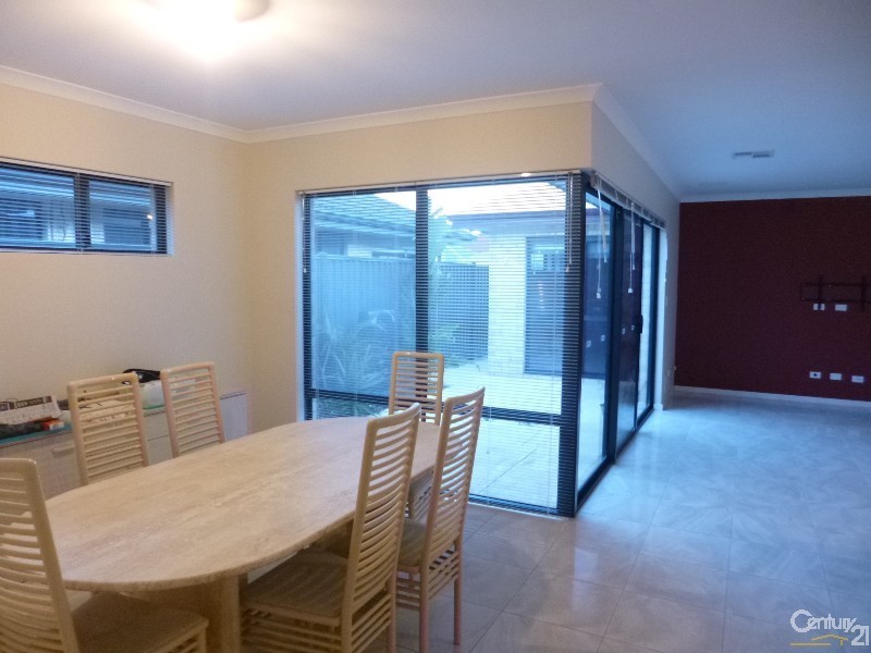 12 Zelena Terrace, Aveley WA 6069