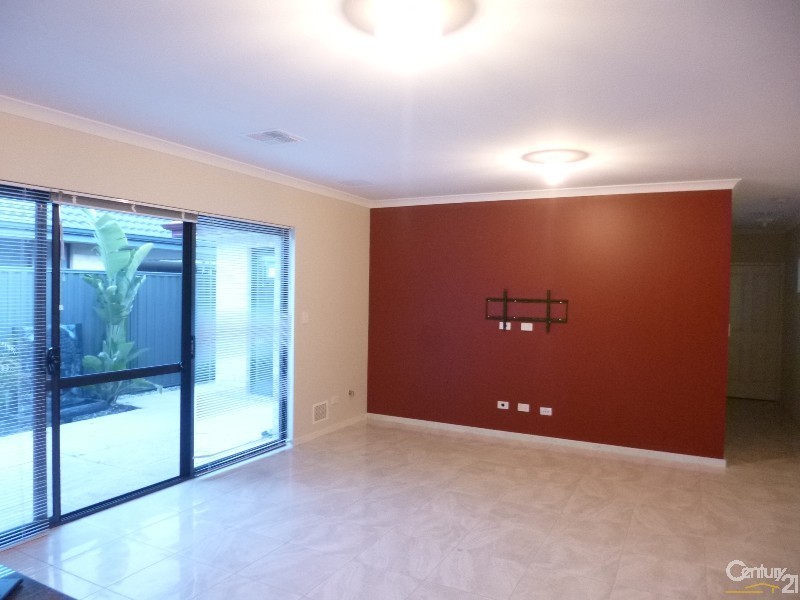 12 Zelena Terrace, Aveley WA 6069