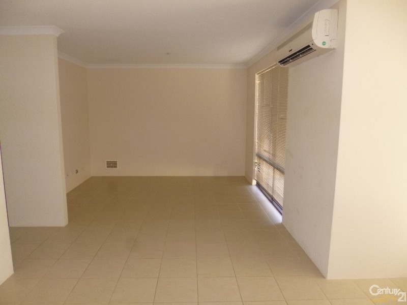 21 Redstone Trail, Ellenbrook WA 6069