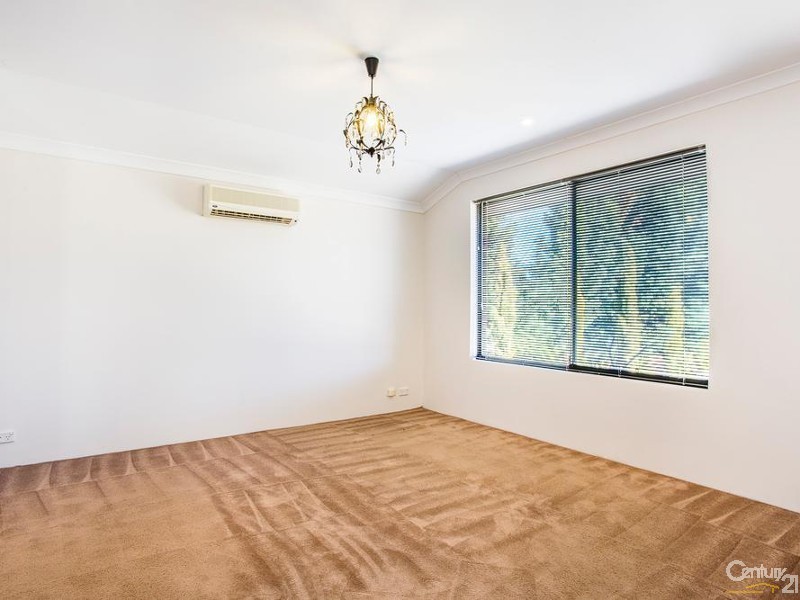 17 Leopold Turn, Ellenbrook WA 6069