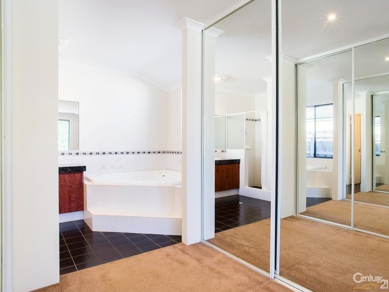 17 Leopold Turn, Ellenbrook WA 6069
