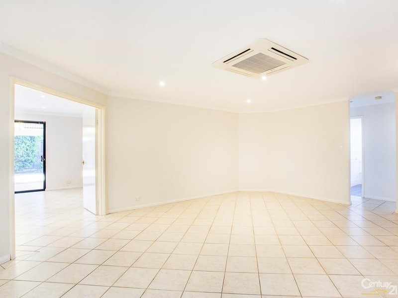 17 Leopold Turn, Ellenbrook WA 6069