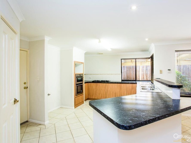 17 Leopold Turn, Ellenbrook WA 6069