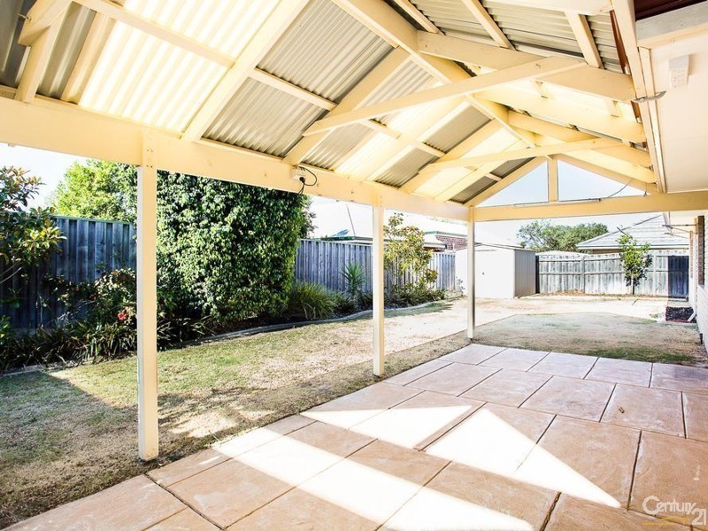17 Leopold Turn, Ellenbrook WA 6069