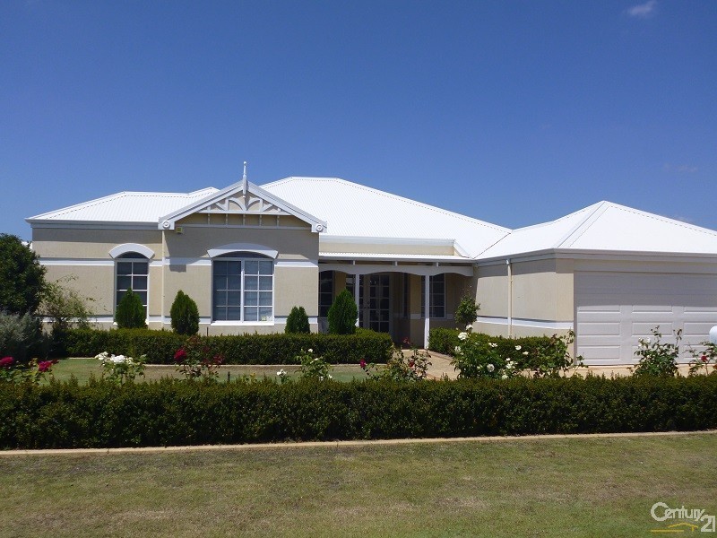 39 Mustang Drive, Henley Brook WA 6055