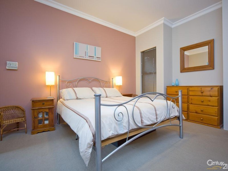 80 Coolamon Blvd, Ellenbrook WA 6069