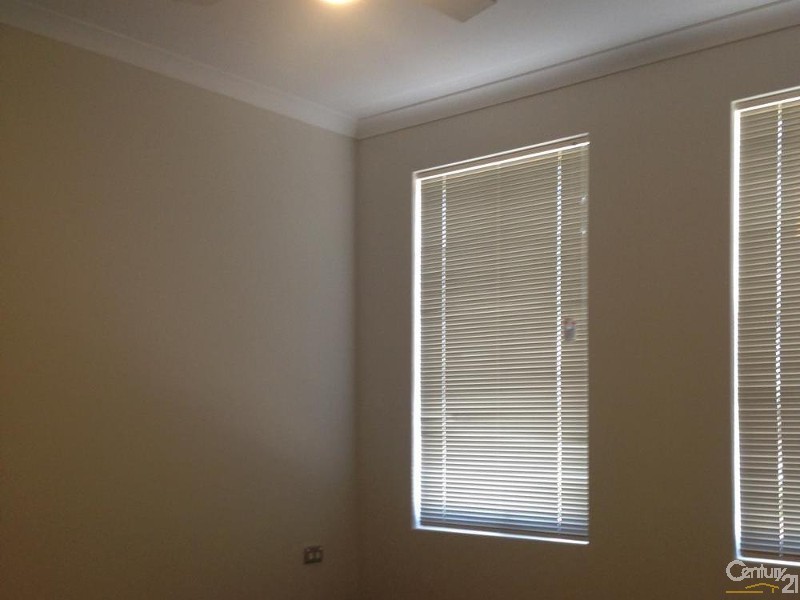 12 Lindrum Street, Ellenbrook WA 6069