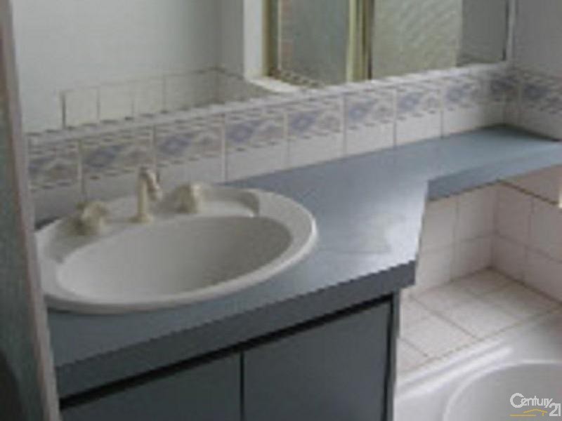 16 Regelia Turn, Ellenbrook WA 6069