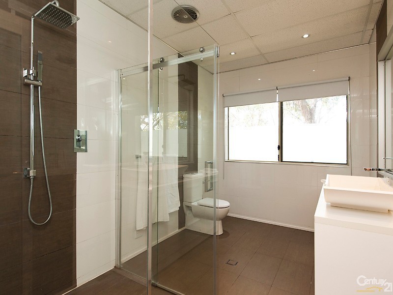 11111 West Swan Road, Henley Brook WA 6055