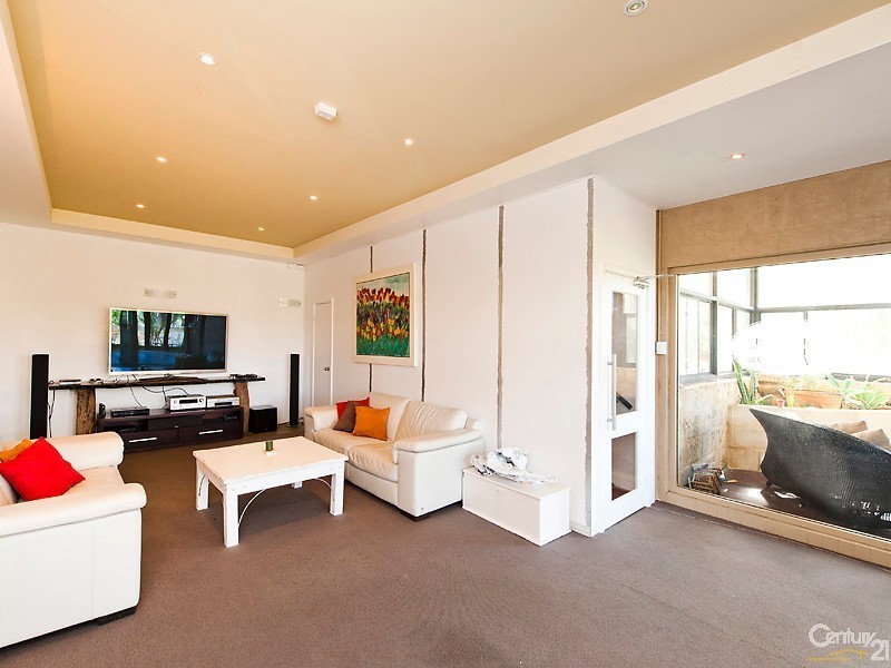 11111 West Swan Road, Henley Brook WA 6055