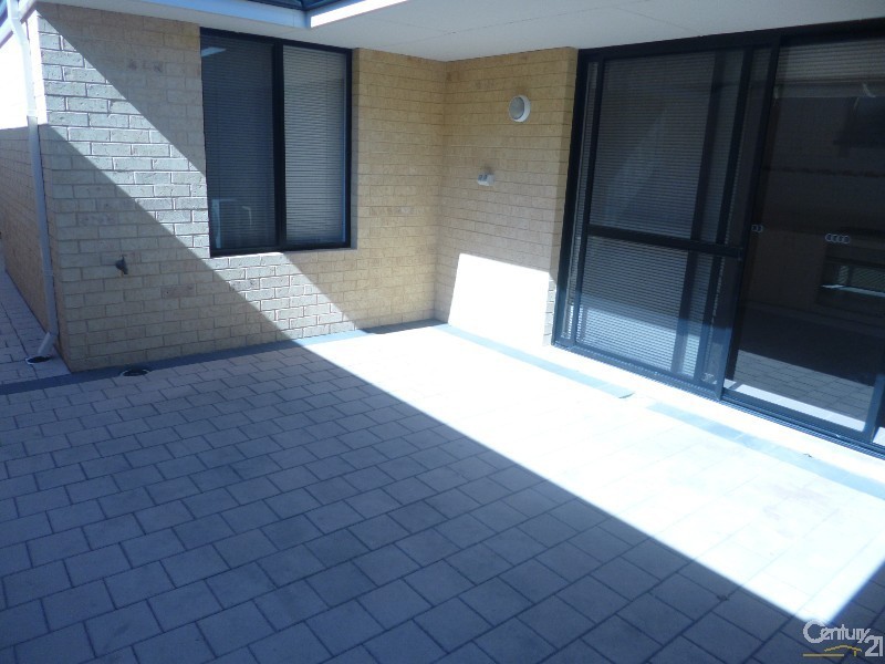 23 Redstone Trail, Ellenbrook WA 6069