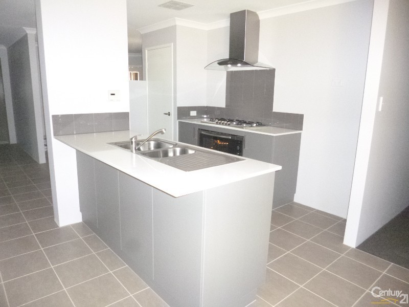 15 Letterkenny Road,, Bullsbrook WA 6084